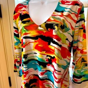 Ellen & Company Colorful Casual Top Size L
Ready for spring break or summer!